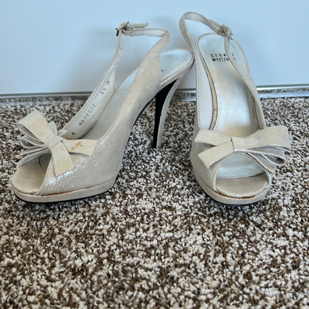 Sparkly White Stuart Weitzman Heels. Size 6.5